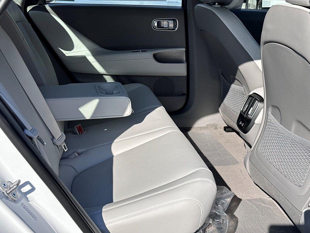2024 Hyundai IONIQ 6 SEL - Photo 10