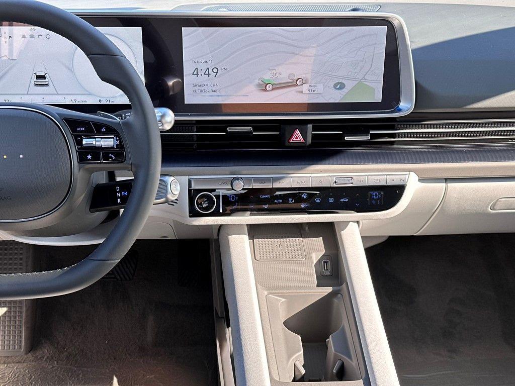 2024 Hyundai IONIQ 6 SEL - Photo 18