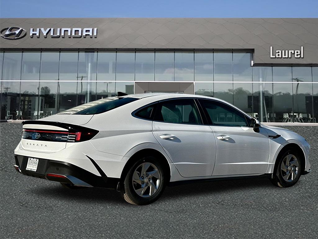 2026 Hyundai Sonata SE photo 2