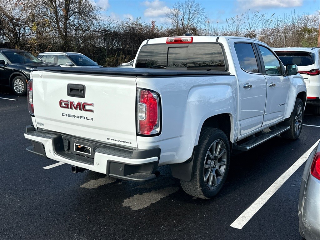 2022 Gmc Canyon Denali photo 2