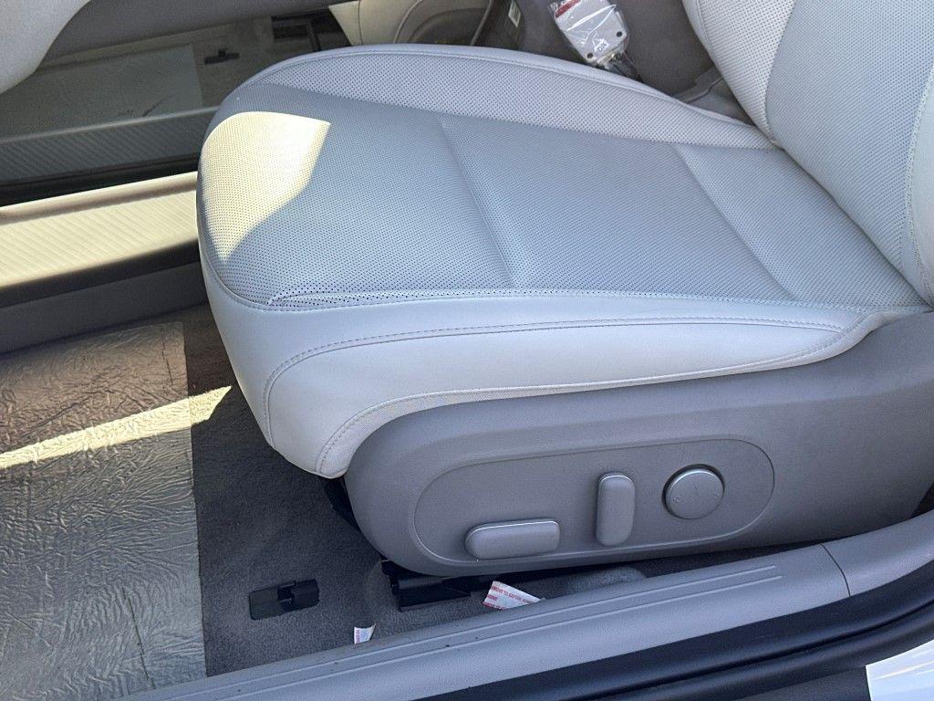 2024 Hyundai IONIQ 6 SEL - Photo 16