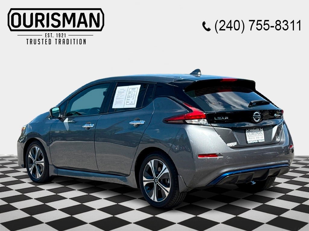 Used 2022 Nissan LEAF SV Hatchback