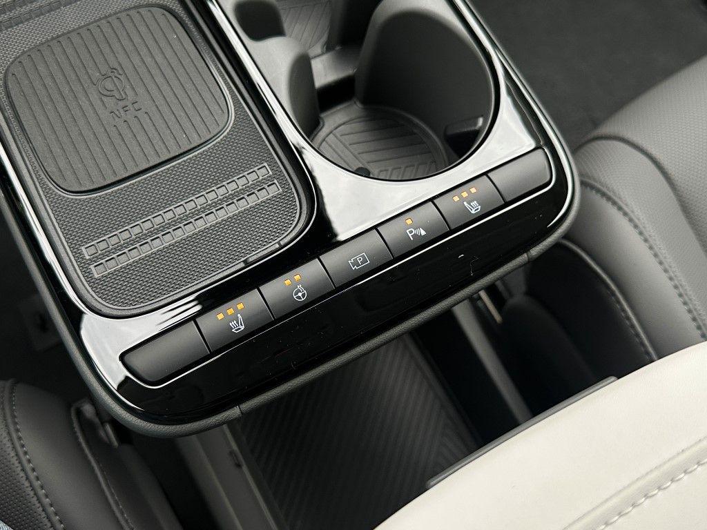 2025 Hyundai IONIQ 5 SEL - Photo 25