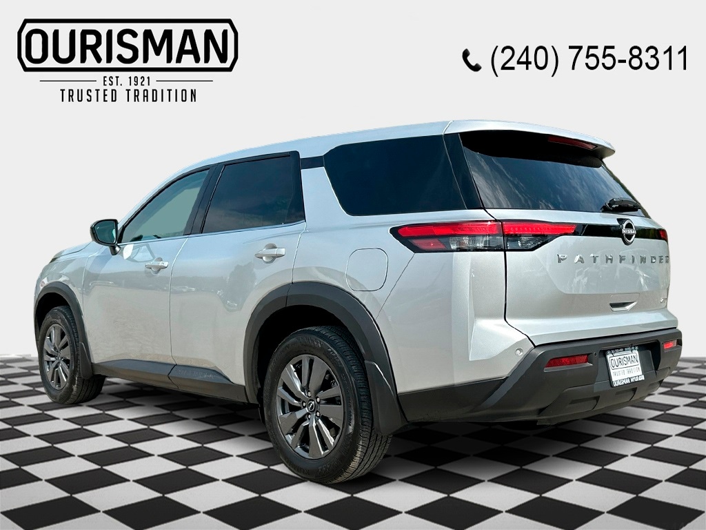 Used 2024 Nissan Pathfinder S SUV