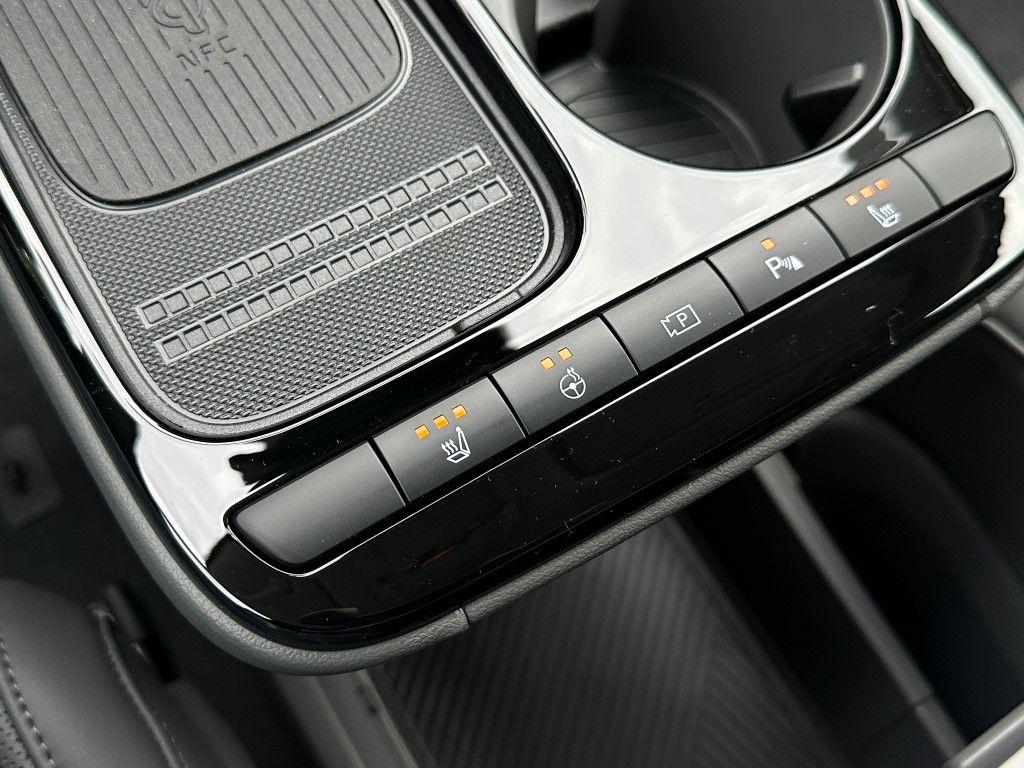 2025 Hyundai IONIQ 5 SEL - Photo 23