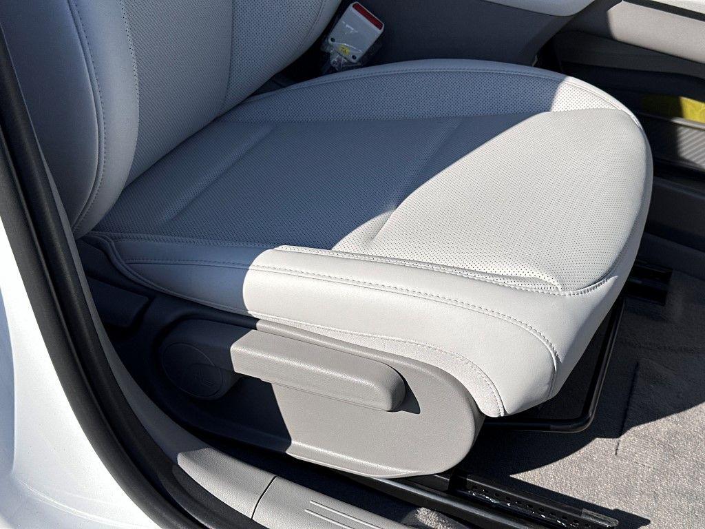 2024 Hyundai IONIQ 6 SEL - Photo 13