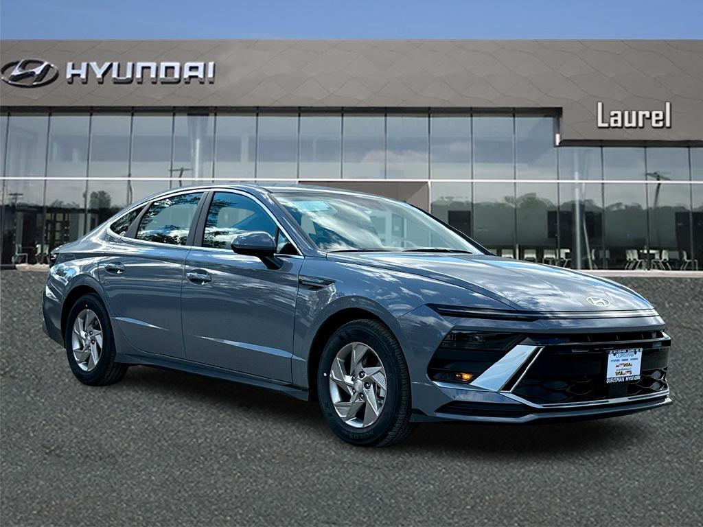 2026 Hyundai Sonata SE's photo