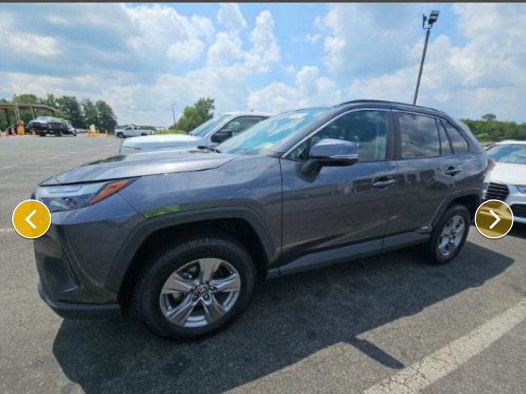 Used 2023 Toyota RAV4 XLE with VIN 4T3RWRFV4PU086982 for sale in Kansas City