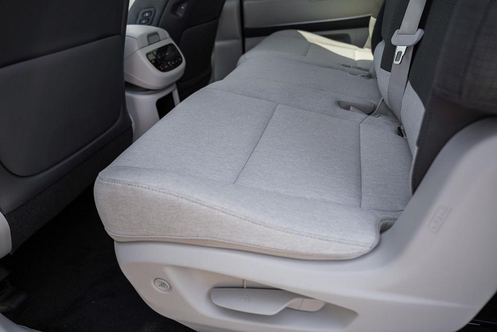 2026 Hyundai IONIQ 9 SE - Photo 31