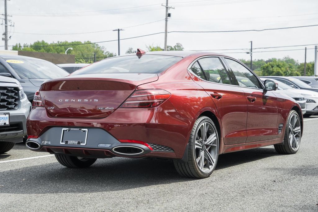 2024 Genesis G70 3.3T Sport Advanced photo 4