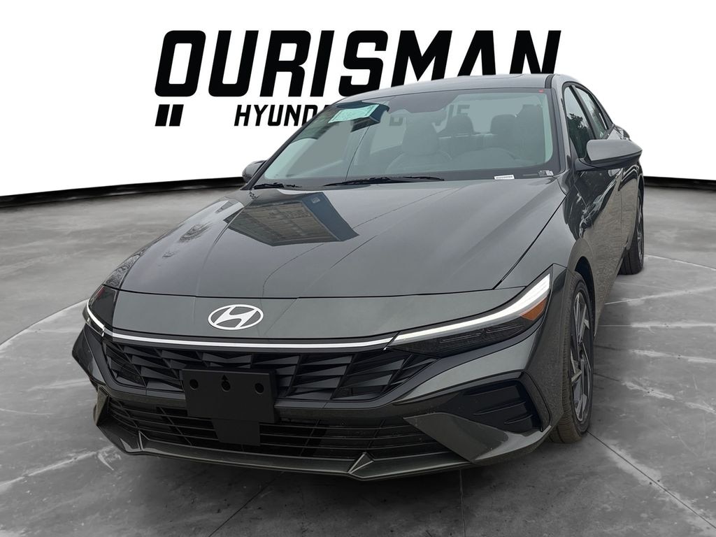 New 2026 Hyundai Elantra Limited Sedan