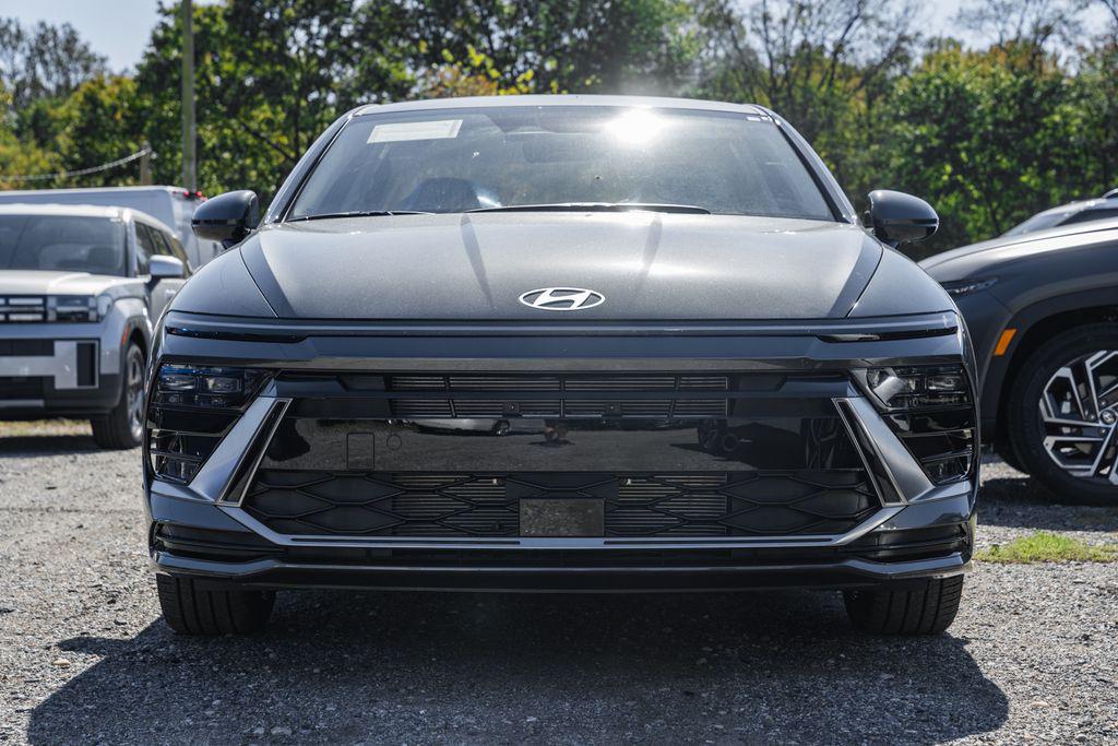 2026 Hyundai Sonata SEL Sport photo 2