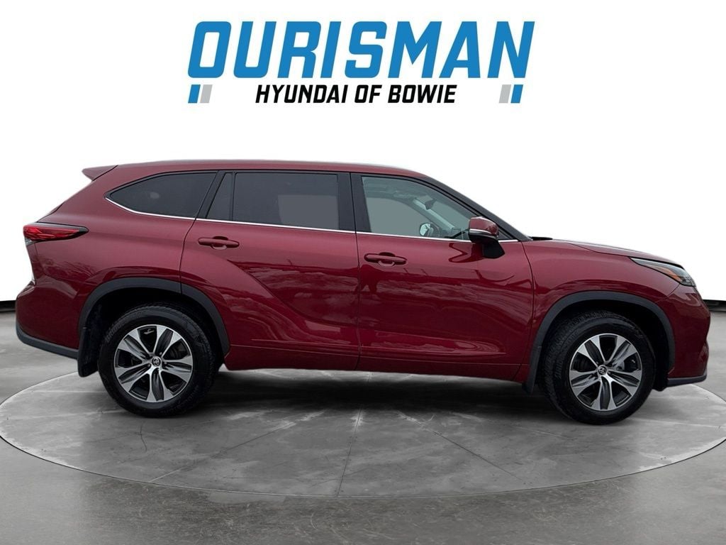 Used 2021 Toyota Highlander XLE SUV