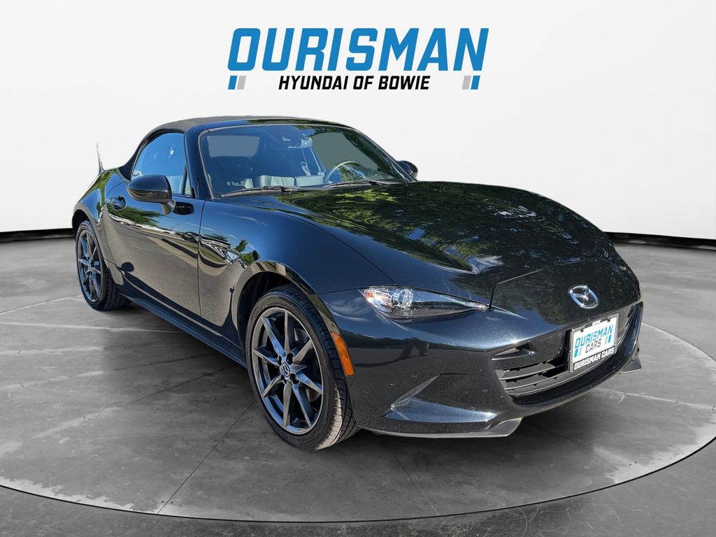 2016 Mazda MX-5 Miata Grand Touring's photo