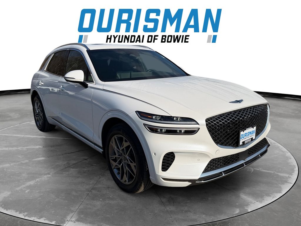 2023 GENESIS GV70 Standard's photo