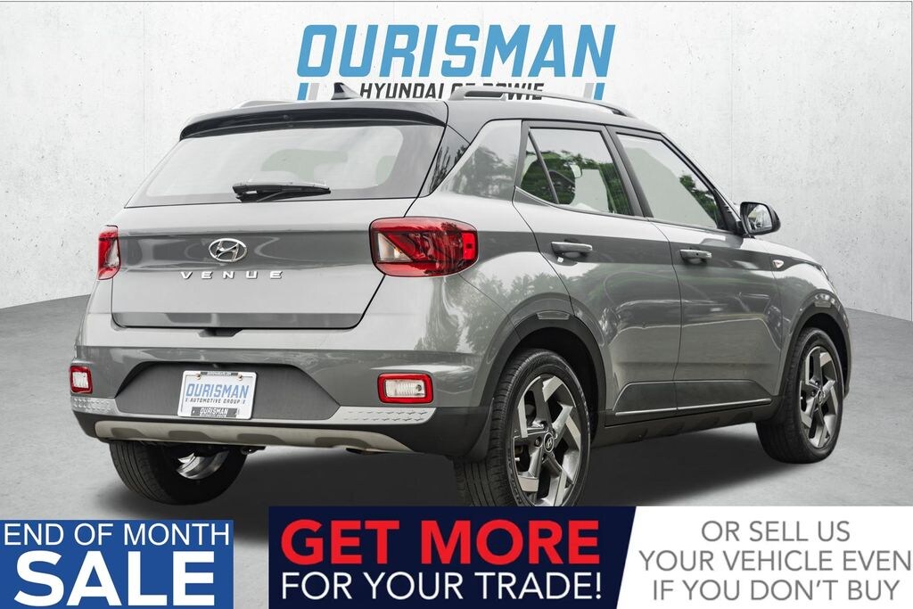 Used 2022 Hyundai Venue Limited SUV