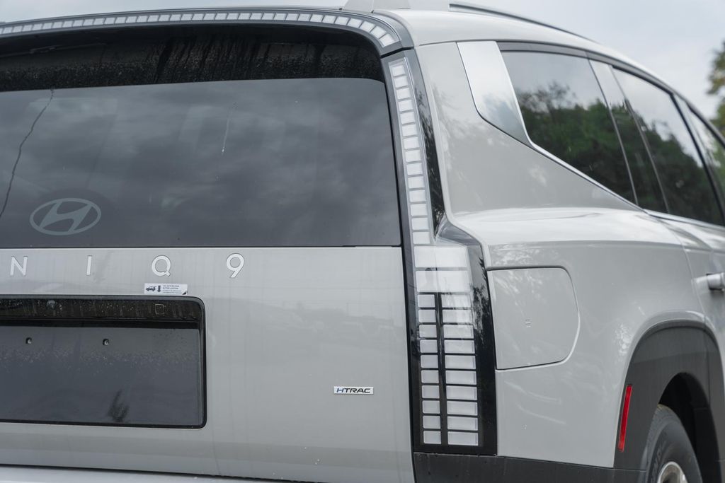 2026 Hyundai IONIQ 9 SE - Photo 6