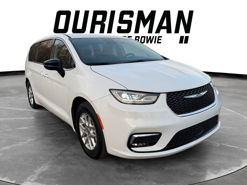 Used 2024 Chrysler Pacifica Touring L Van Passenger Van