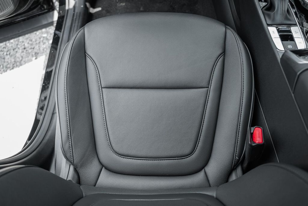 2025 Hyundai Santa Cruz Limited - Photo 28
