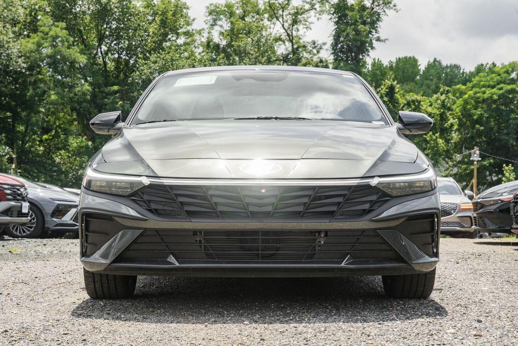New 2025 Hyundai Elantra Hybrid SEL Sport Sedan