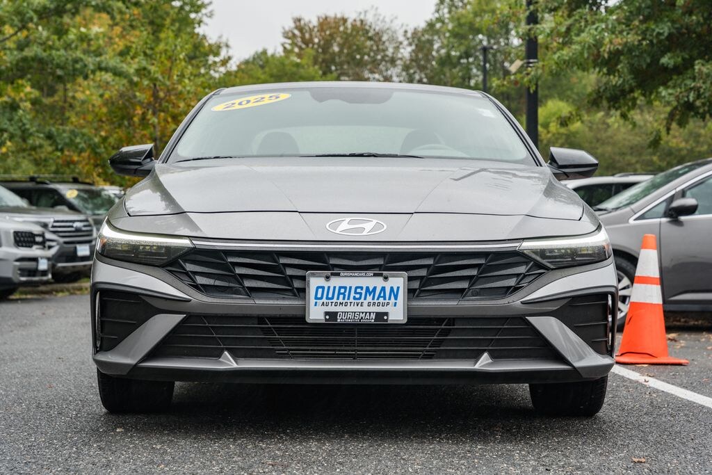 Used 2025 Hyundai Elantra SEL Sport Sedan
