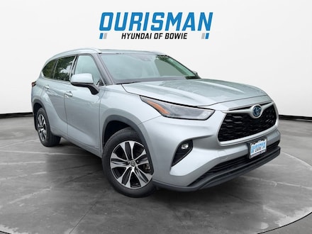 2022 Toyota Highlander Hybrid XLE SUV