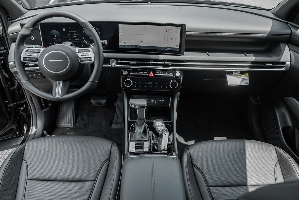 2025 Hyundai Santa Cruz Limited - Photo 18