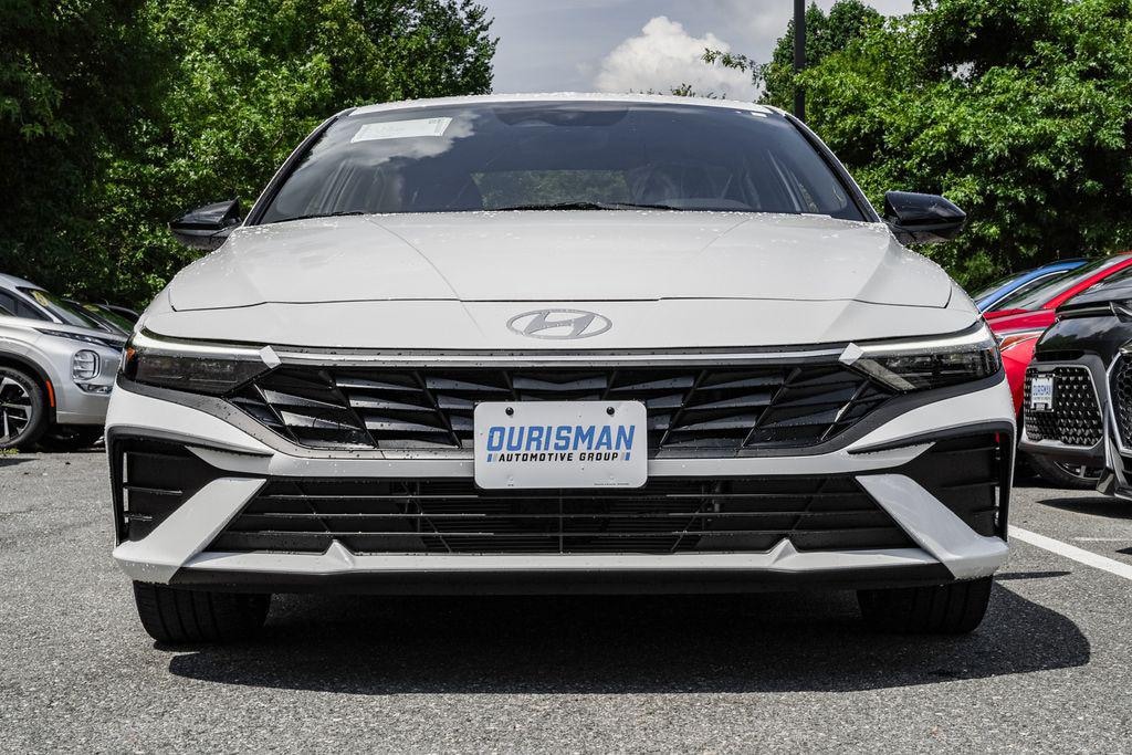 New 2025 Hyundai Elantra Hybrid SEL Sport Sedan
