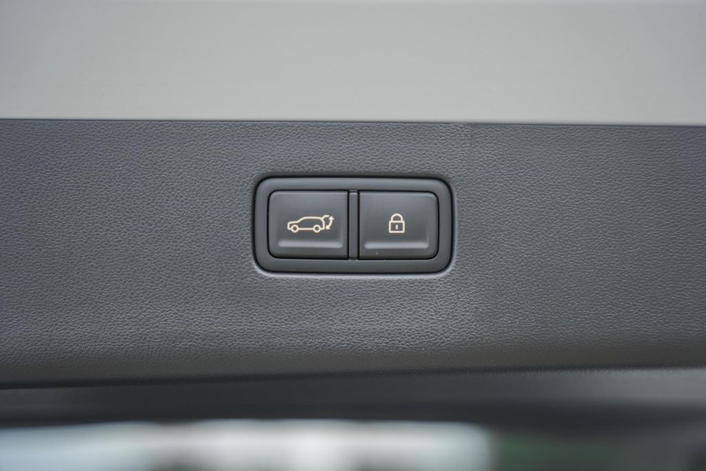 2026 Hyundai IONIQ 9 SE - Photo 10