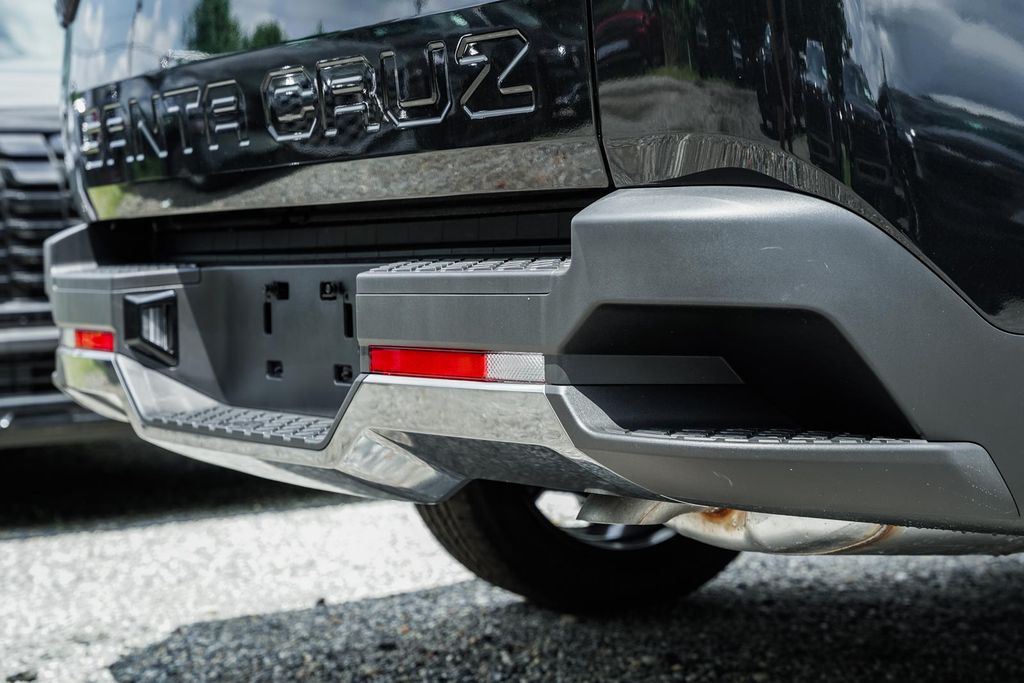 2025 Hyundai Santa Cruz Limited - Photo 8