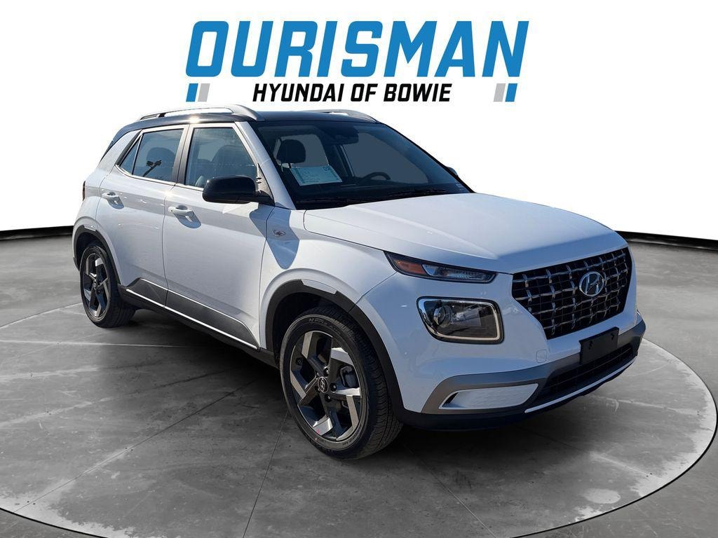 New 2026 Hyundai Venue SEL w/Two-Tone Roof SUV