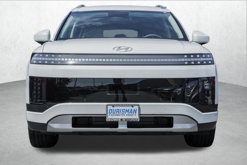 2026 Hyundai Ioniq SE photo 2