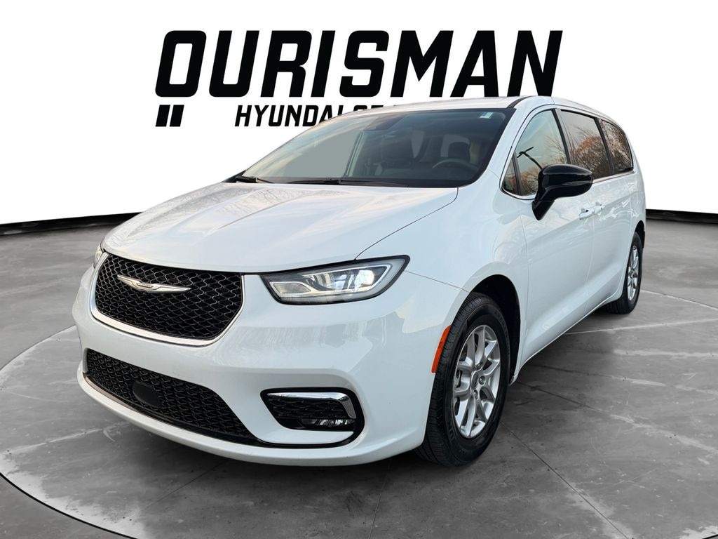 Used 2024 Chrysler Pacifica Touring L Van Passenger Van