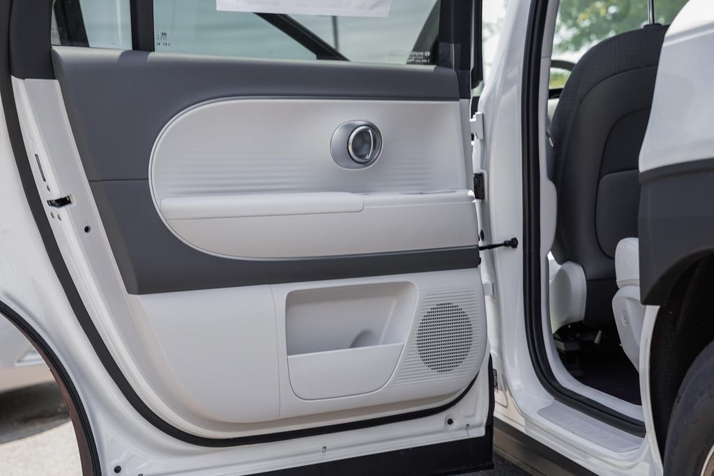 2026 Hyundai IONIQ 9 SE - Photo 33