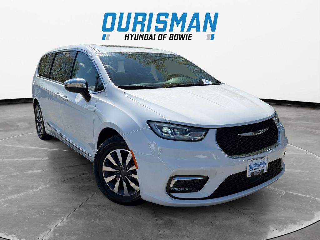 2023 Chrysler Pacifica Hybrid Limited