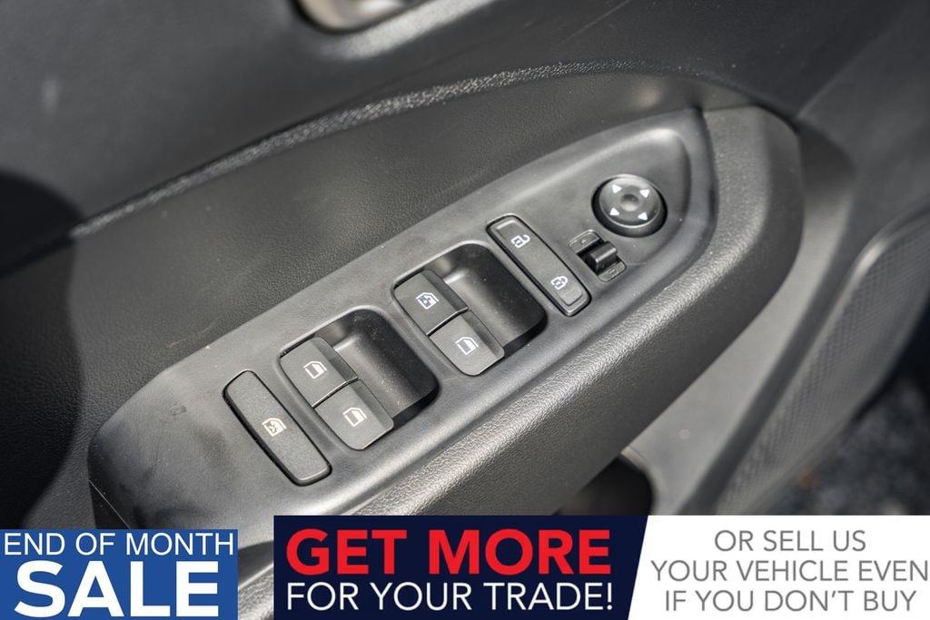 New 2025 Hyundai Venue SEL SUV