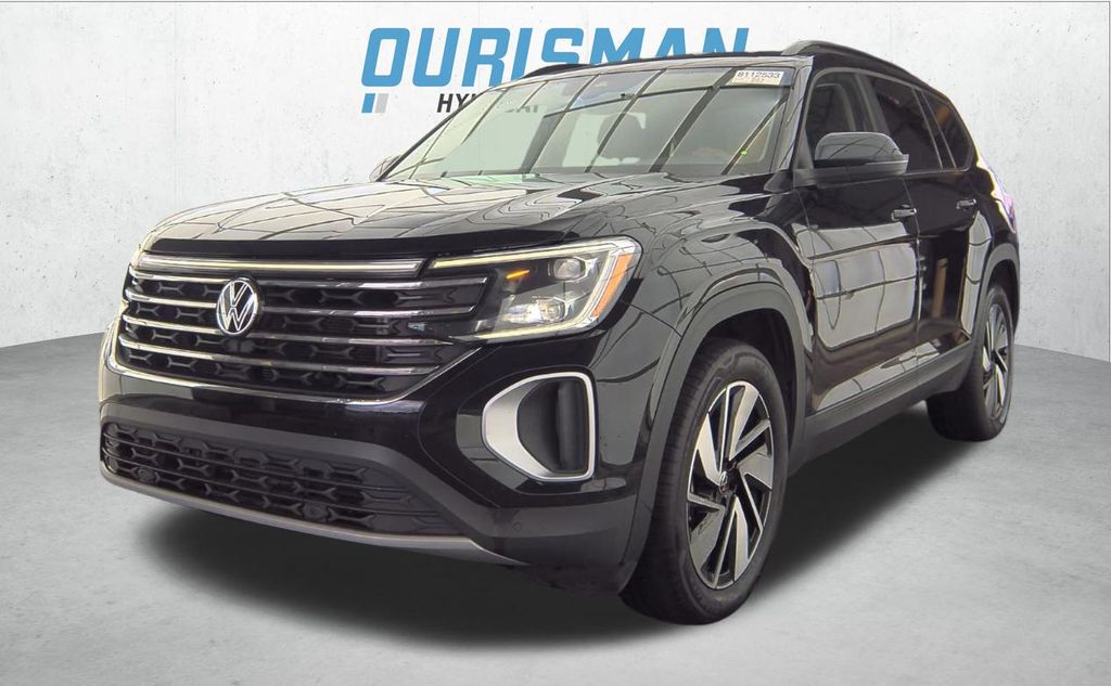 Used 2024 Volkswagen Atlas SE w/Tech with VIN 1V2HR2CA8RC561825 for sale in Bowie, MD