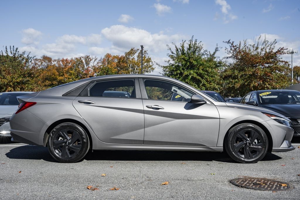 Used 2021 Hyundai Elantra SEL Sedan