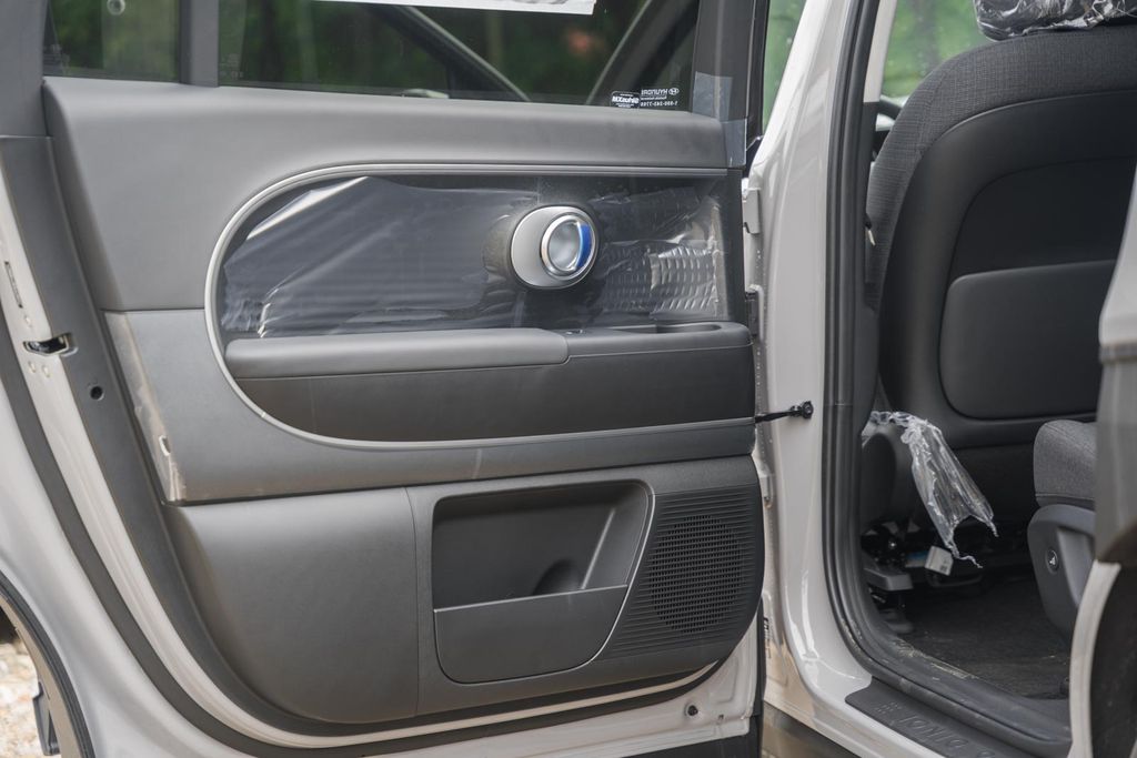 2026 Hyundai IONIQ 9 SE - Photo 34