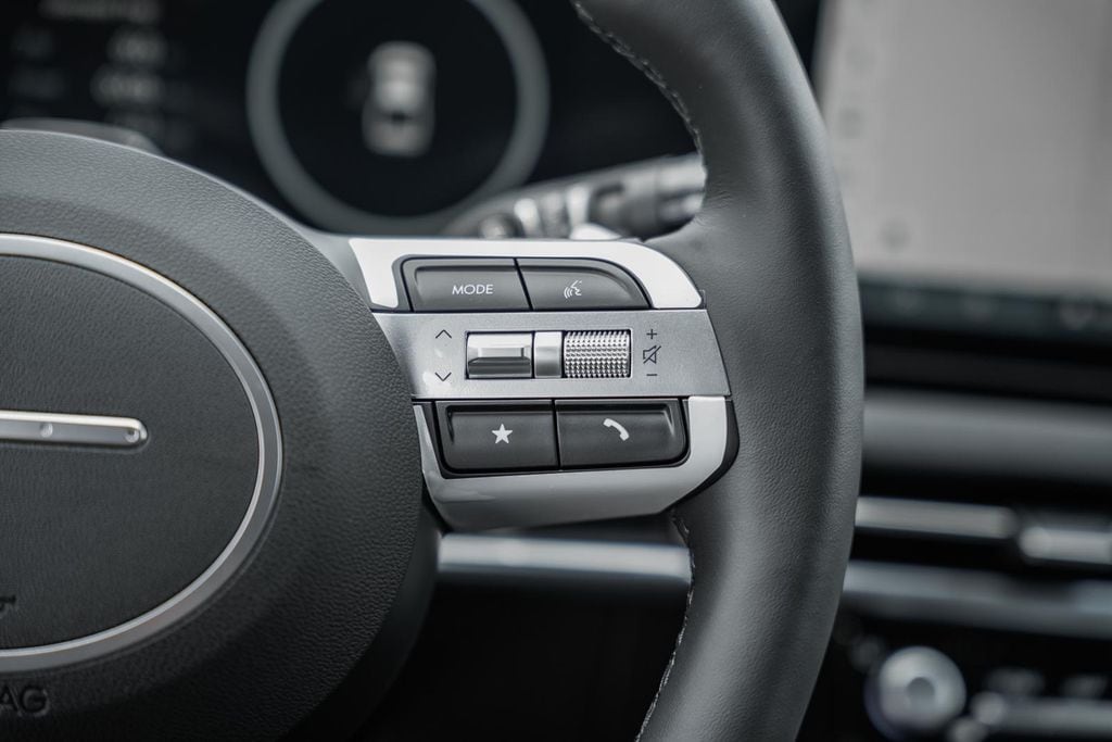 2025 Hyundai Santa Cruz Limited - Photo 25