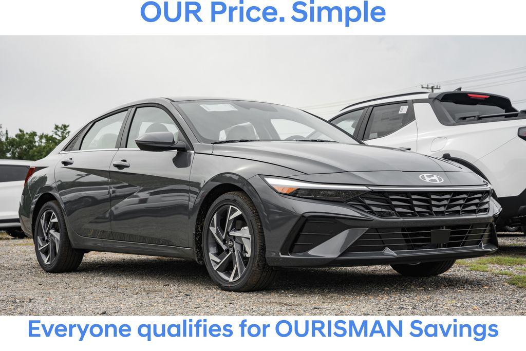 2025 Hyundai Elantra Limited's photo