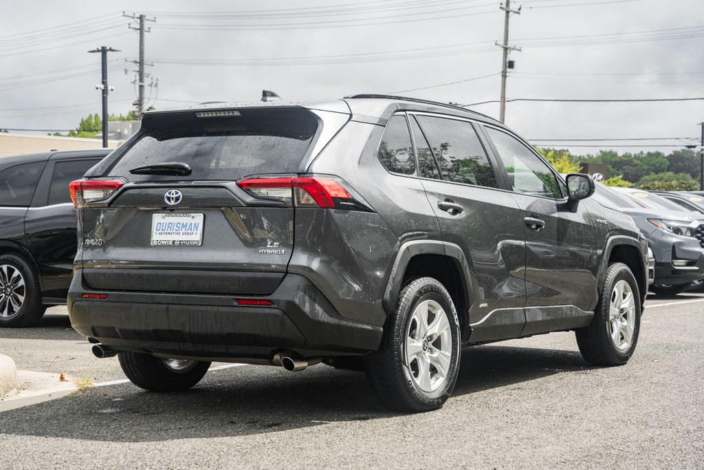 2021 Toyota RAV4 Hybrid LE photo 2