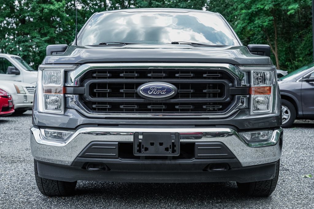 2022 Ford F-150 XLT photo 2