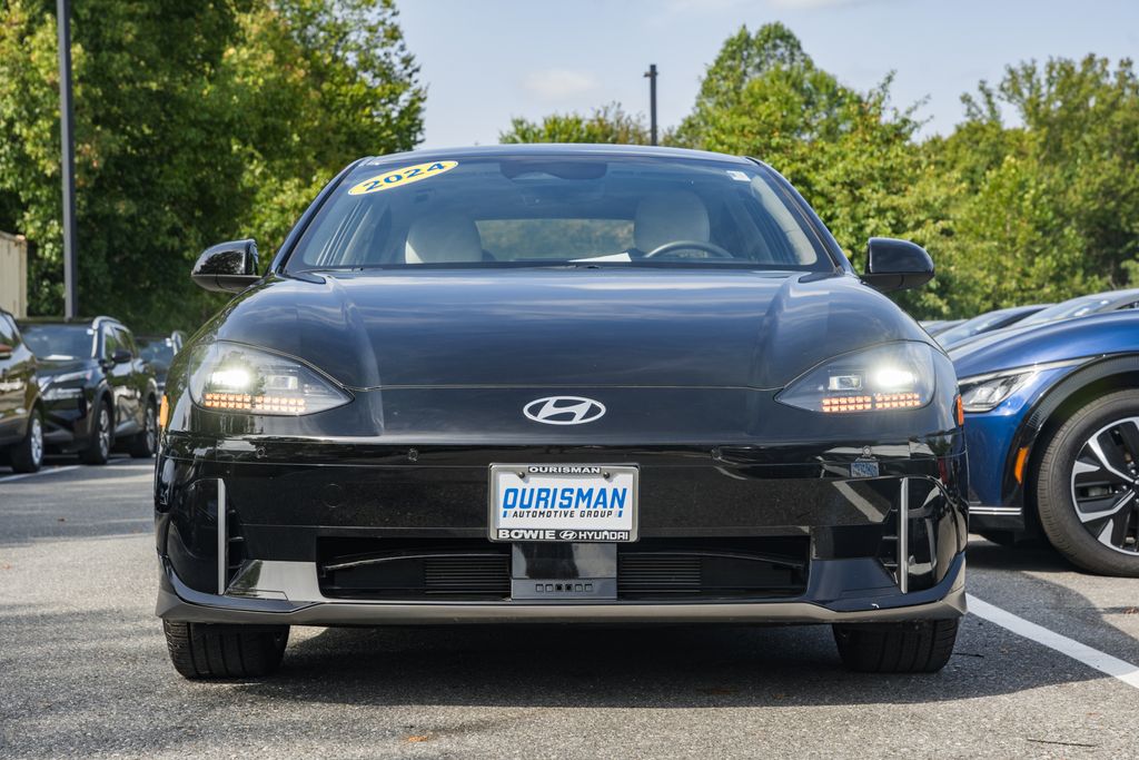 2024 Hyundai Ioniq 6 SEL photo 2