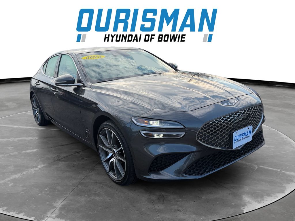 2025 GENESIS G70 Standard's photo