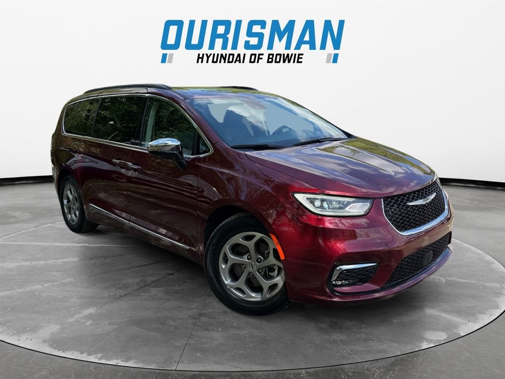 Used 2023 Chrysler Pacifica Limited Van Passenger Van
