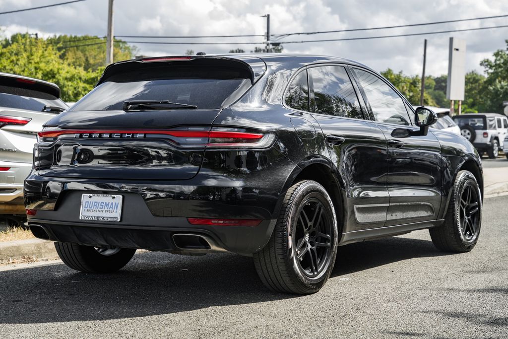 2021 Porsche Macan Base photo 4