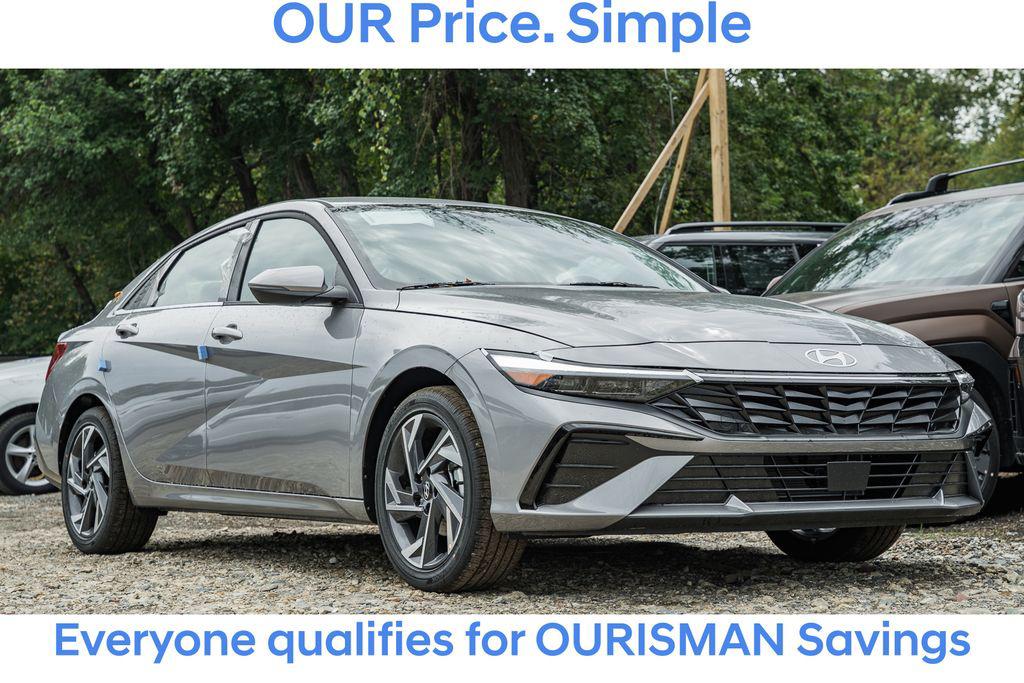 2025 Hyundai Elantra Limited's photo