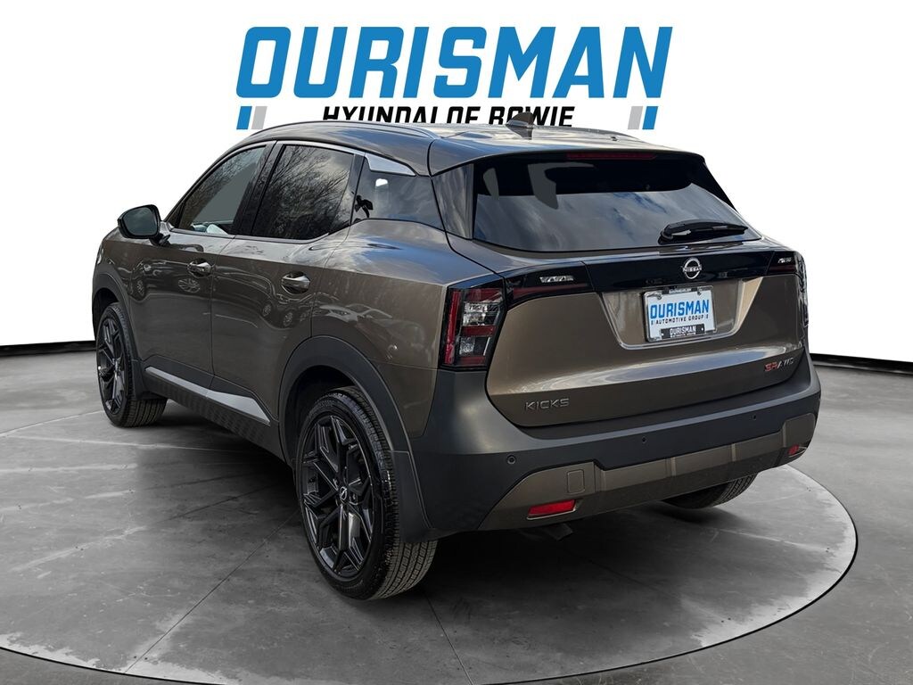 Used 2025 Nissan Kicks SR SUV