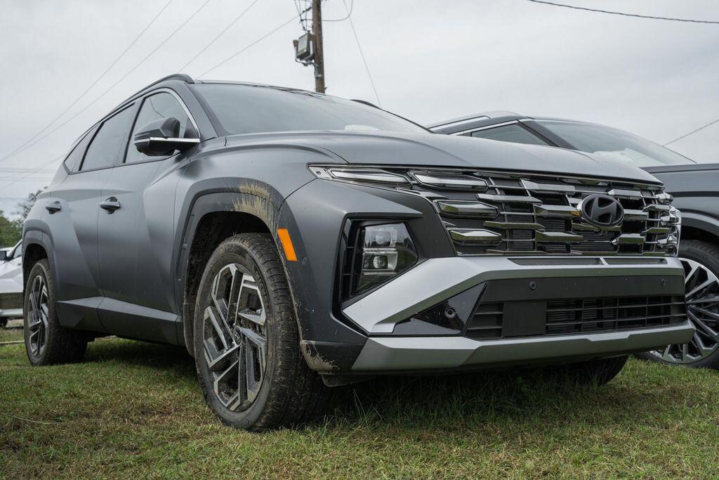 New 2026 Hyundai Tucson Limited AWD SUV